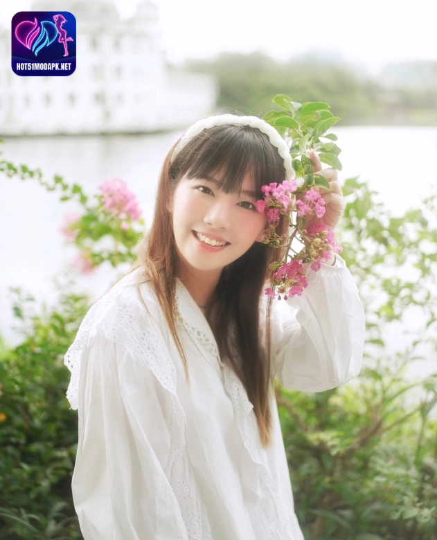 Mengulas Fenomena Zhi Qing Star Chinese Livestream Hot51: Kehebohan di Balik Aplikasi Modifikasi Livestreaming The Beautiful Girl Live Show 5 - Hot51 Zhi Qing-Hot51