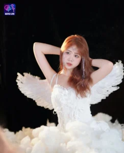 Read more about the article Xiao Fang Star Livestream Hot51