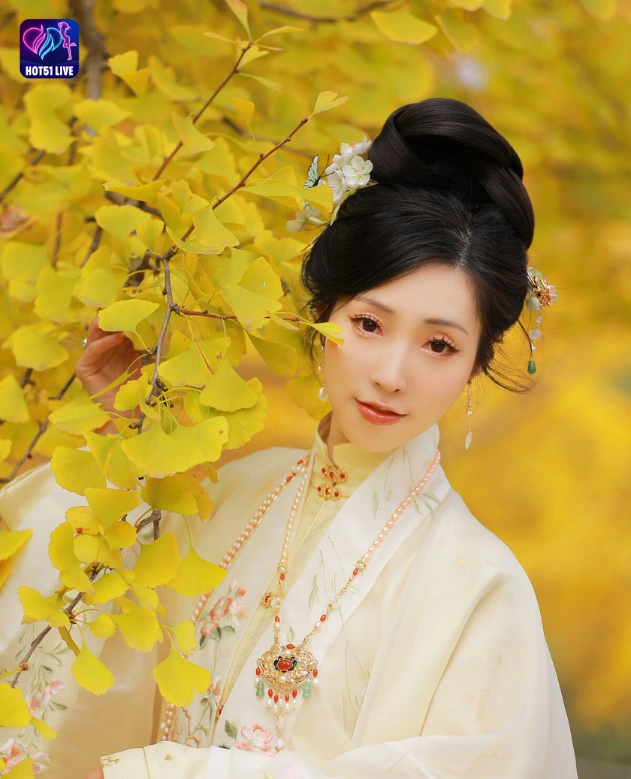 You are currently viewing Li Cai Beautiful Star Livestream Terpanas Hot51