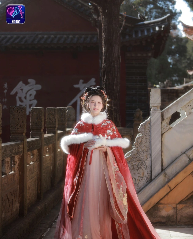 Fan Fan Beautiful Hot51 Review Lengkap dan Terbaru 2 - Hot51 Fan Fan.Hot51live