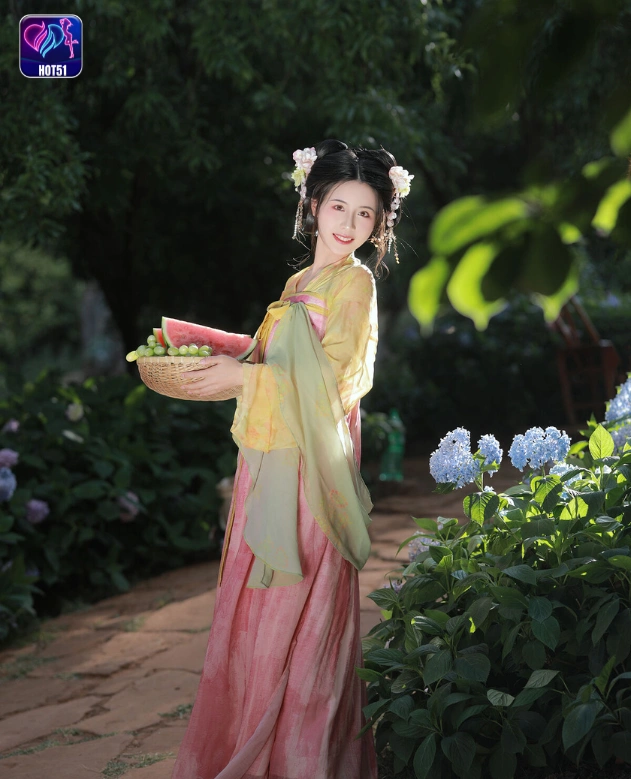 Fan_l  jiwan;Hot51live